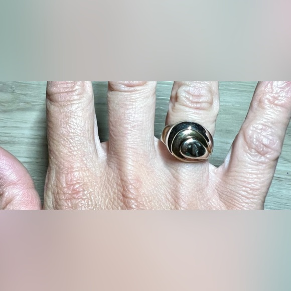 Vintage Designer Signed IBB Two Tone Sterling Silver Dome Ring, Size 6.5, 4.8g - Picture 9 of 11